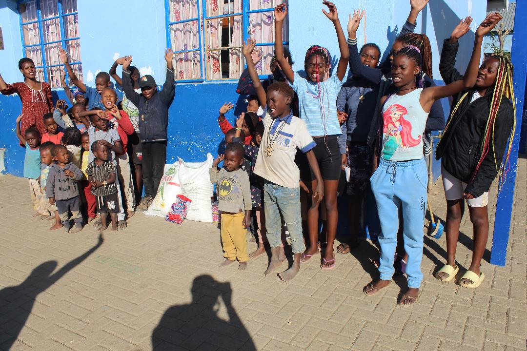 Donations to the Orphanage — photograph 18